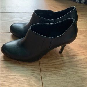 Cole Haan black heels